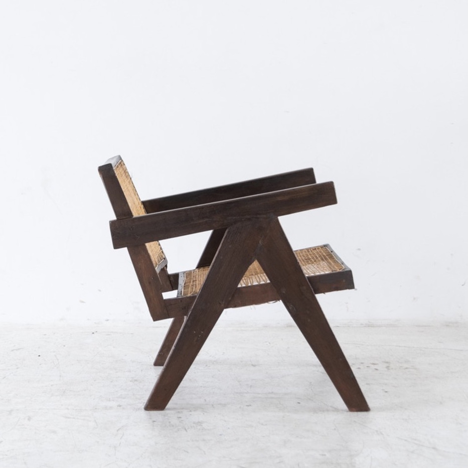 ジャンヌレの椅子、イージーアームチェア